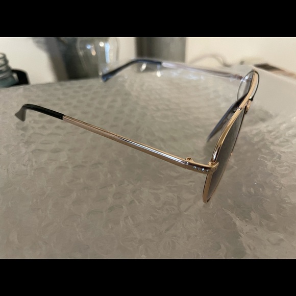Aviator Sunglasses - Picture 2 of 3